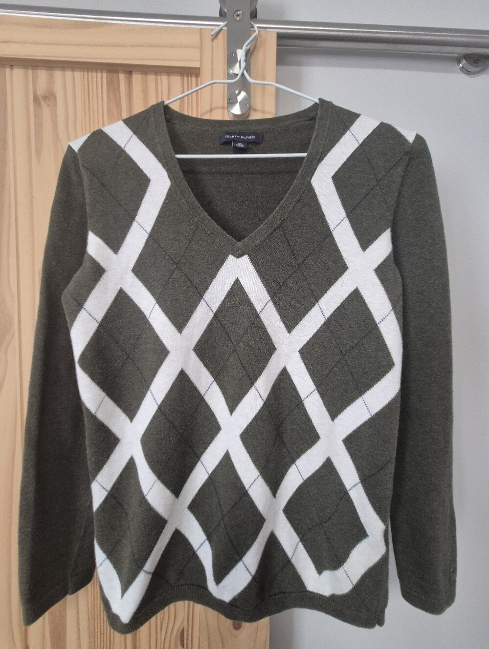 📢2/25‼️Tommy Hilfiger V-Neck Jumper Light Sweater